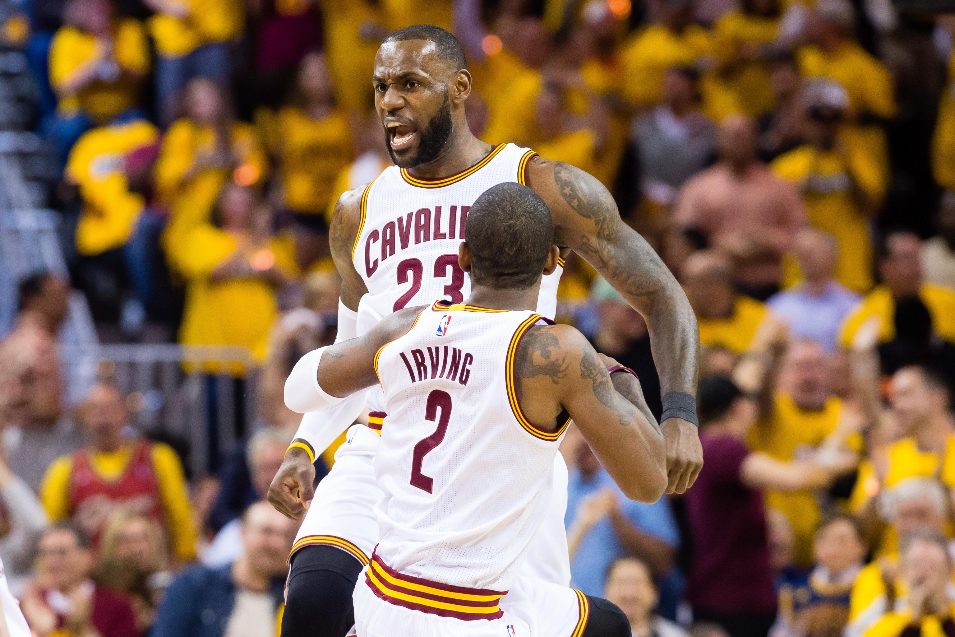 LeBron, Kyrie Irving and the Cavs bench played water bottle