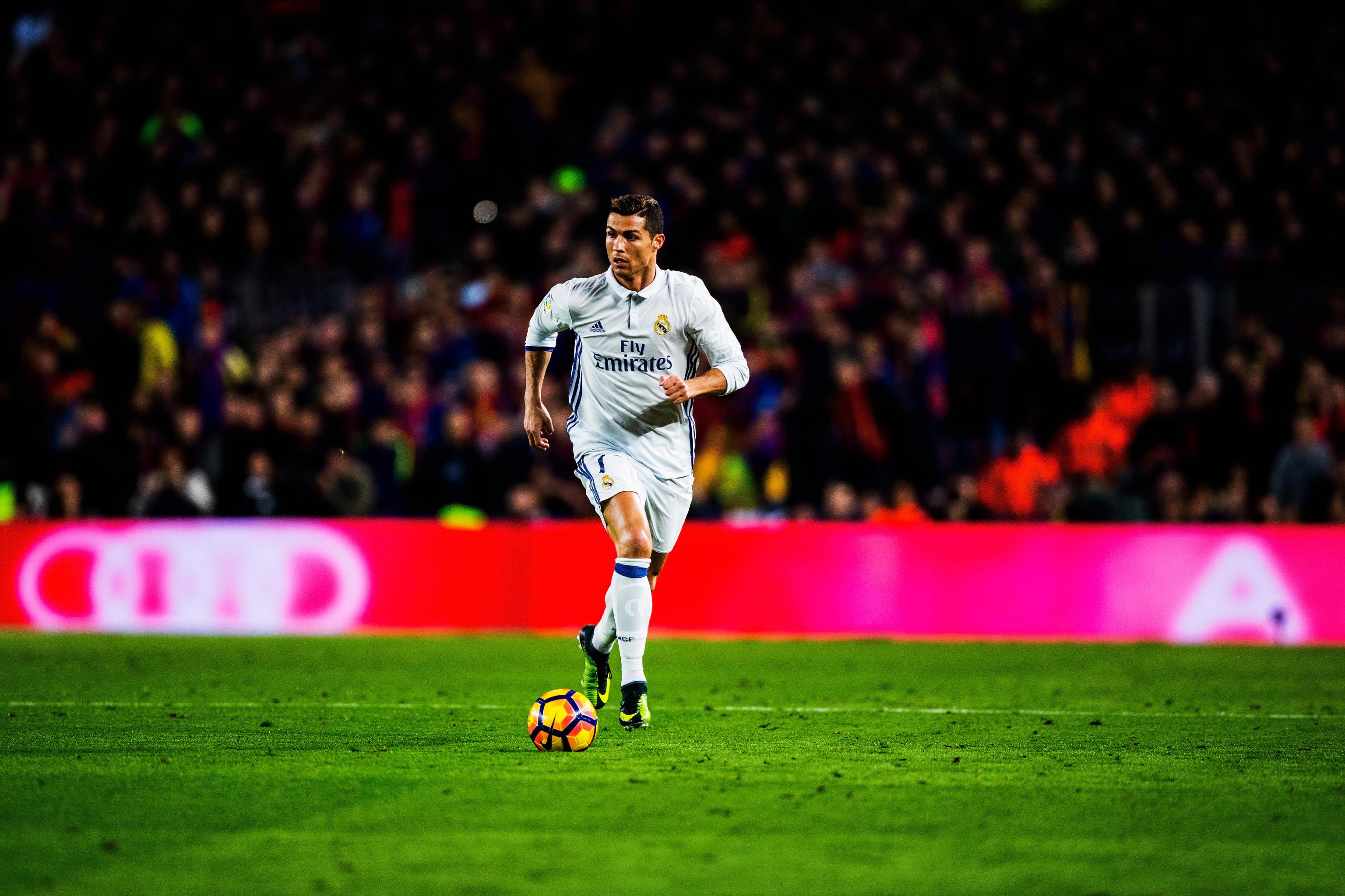 Cristiano Ronaldo mocks Lionel Messi with shirt celebration at Camp Nou