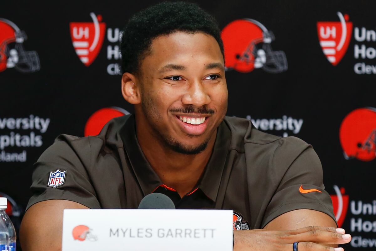 Myles Garrett, Browns Agree to 4-Year Rookie Contract | News, Scores