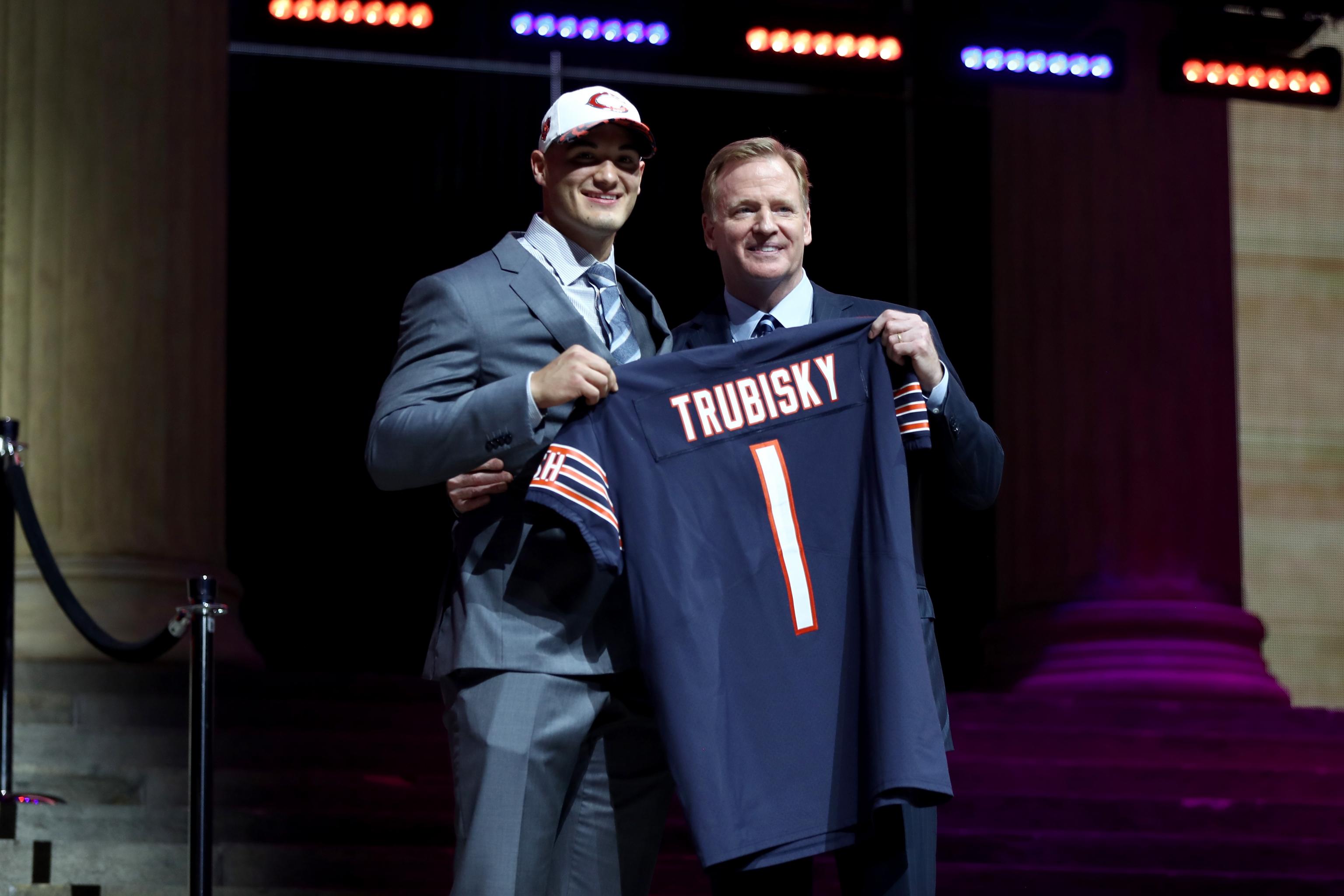 Mitchell Trubisky Signed Chicago Bears Throwback Jersey Action 8x10 Photo -  (Fanatics)