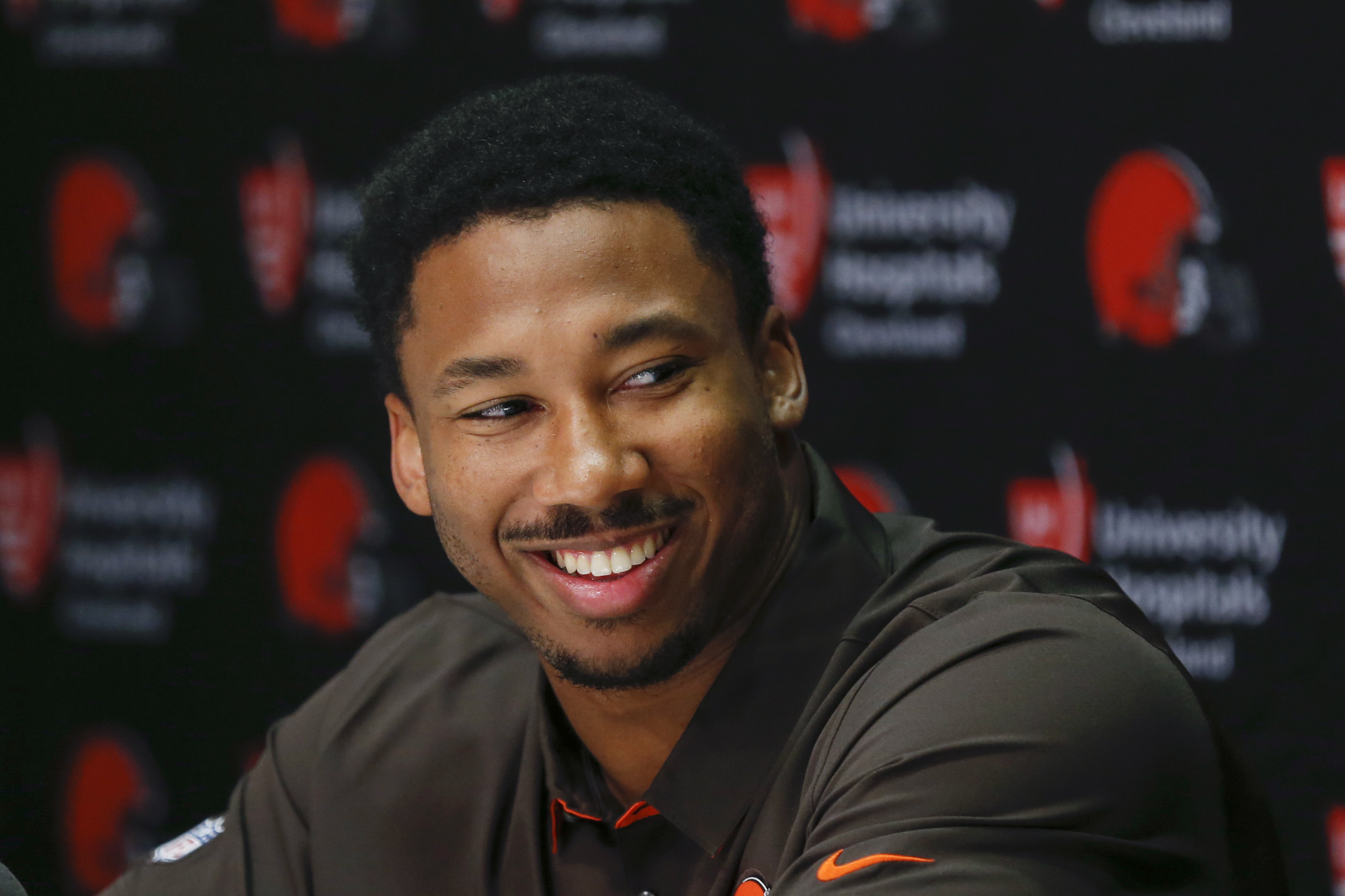 Browns DE Myles Garrett looking to send Steelers QB Ben Roethlisberger out  'with a bang'