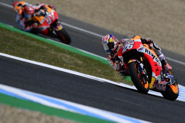 Repsol Honda Team's Spanish rider Dani Pedrosa takes a curve at Jerez de la Frontera race track on May 6, 2017 during the MotoGP fourth free practice session of the Spanish Red Bull Grand Prix. / AFP PHOTO / PIERRE-PHILIPPE MARCOU        (Photo credit should read PIERRE-PHILIPPE MARCOU/AFP/Getty Images)