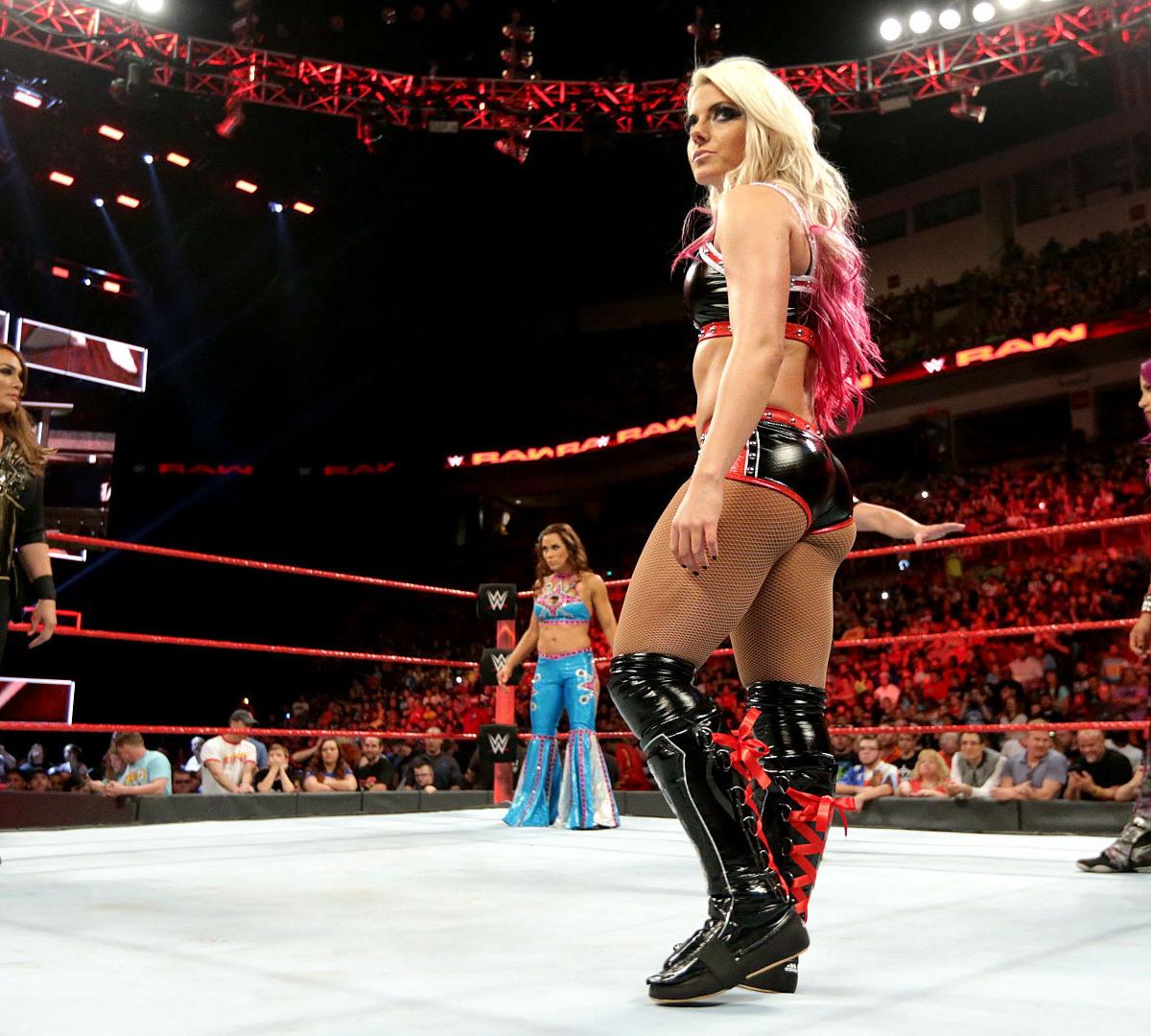 Power Ranking Alexa Bliss And Wwe Raws Entire Womens Division News 