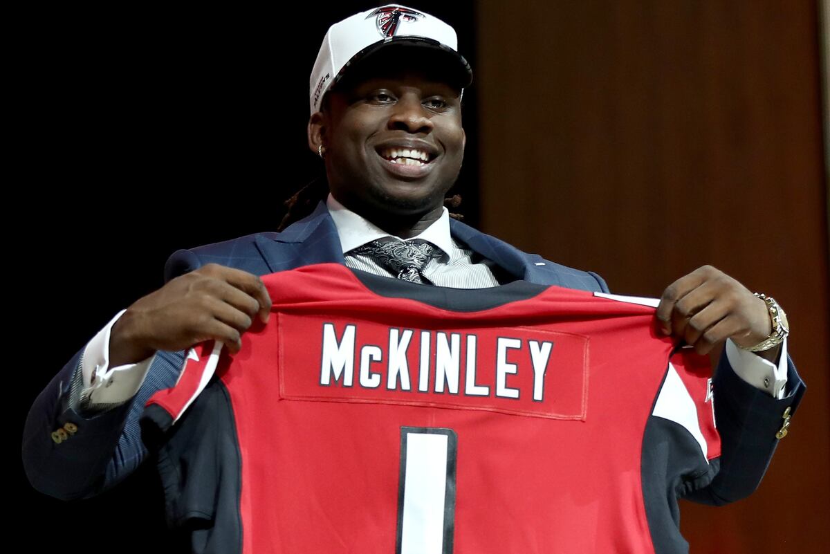 Takkarist McKinley Allegedly Did Not Sign Some Cards Marked as