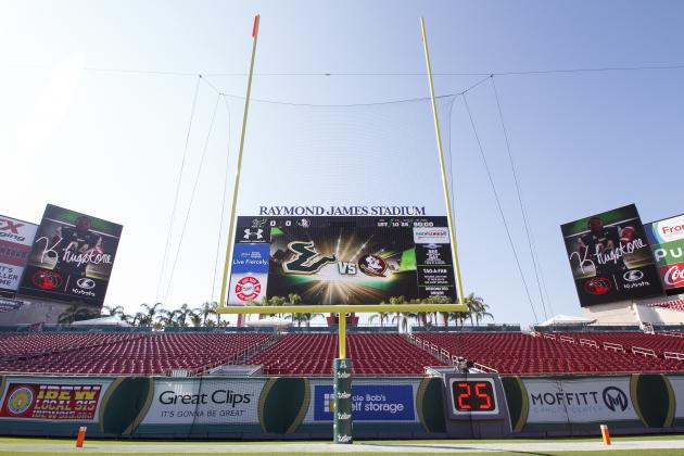 TAMPA, FL - SEPTEMBER 24: A general view of Raymond James Stadium before the game between the South Florida Bulls host the 13th ranked Florida State Seminoles at on September 24, 2016 in Tampa, Florida. (Photo by Don Juan Moore/Getty Images)