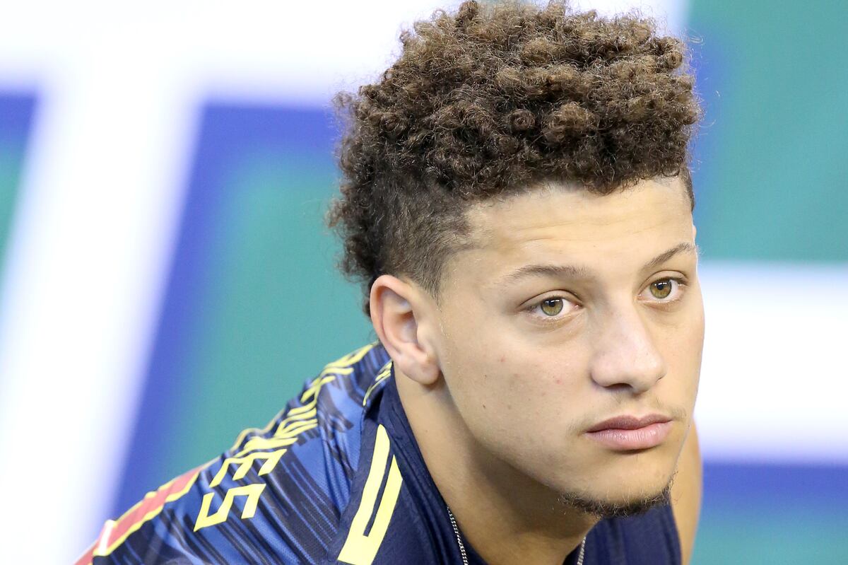 Patrick Mahomes Allegedly Robbed at Gunpoint | Bleacher Report | Latest