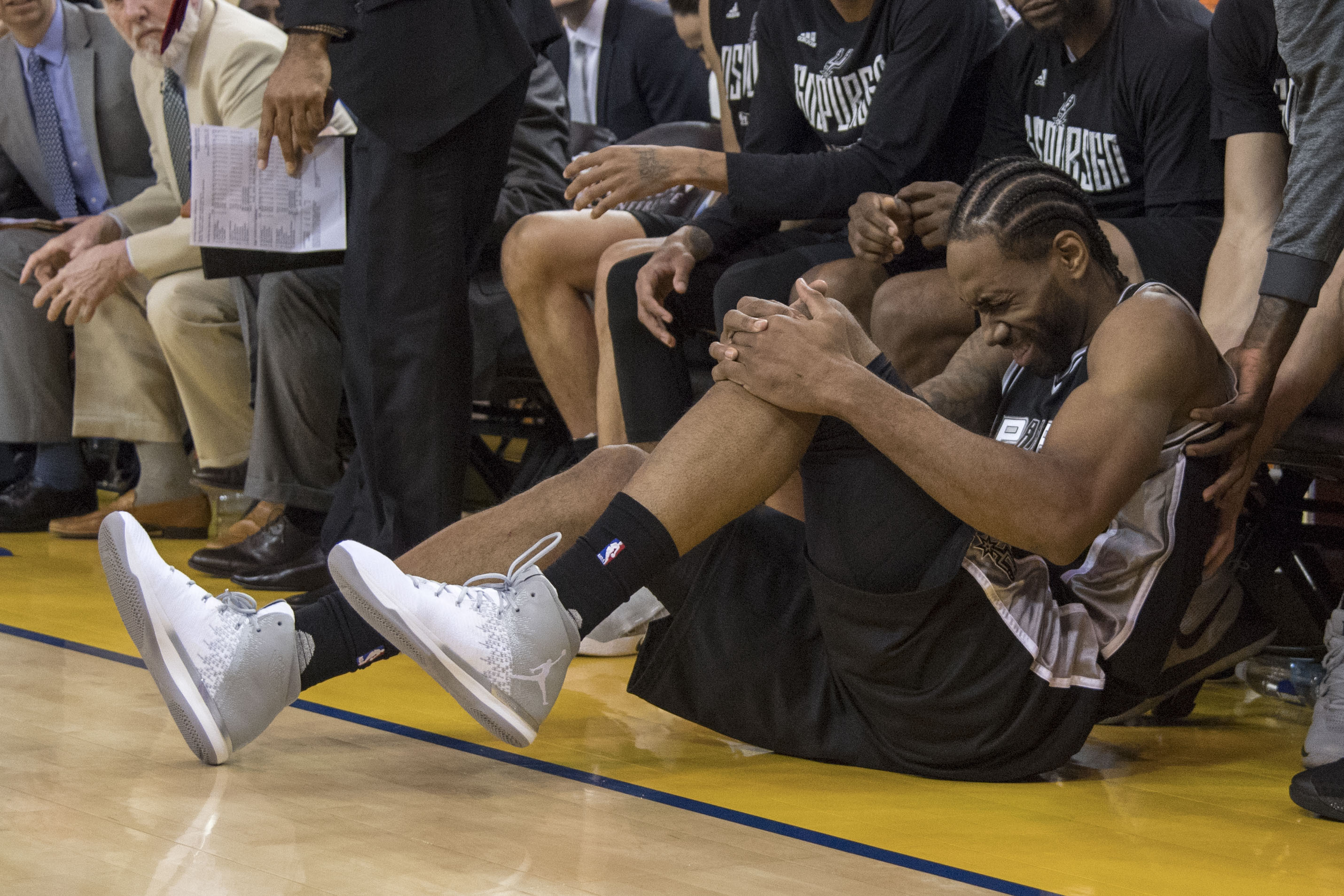 Kawhi Leonard's Injury Is a Shame, but Was Zaza Pachulia's Play Really Dirty? | Bleacher Report | Latest News, Videos and Highlights