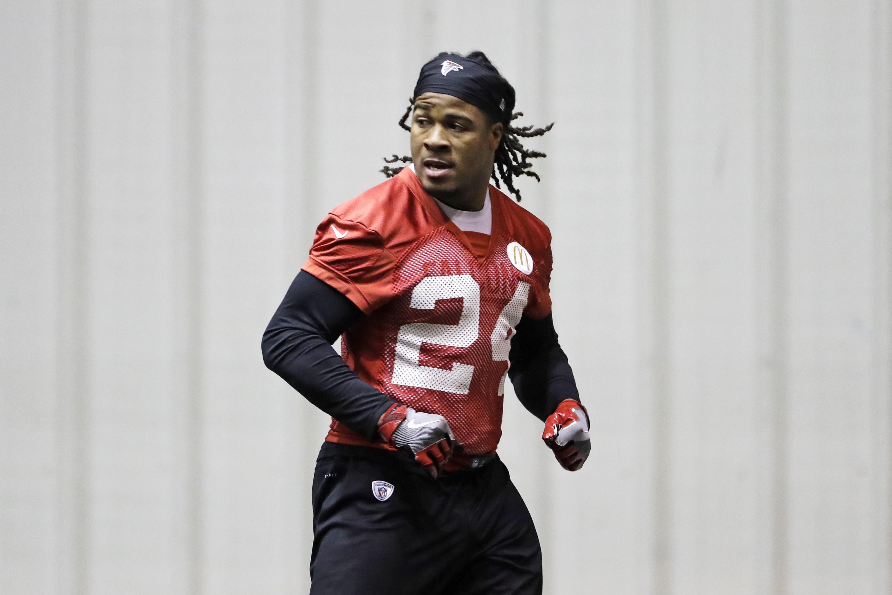 Devonta Freeman willing to sit out 2020 season over contract desires