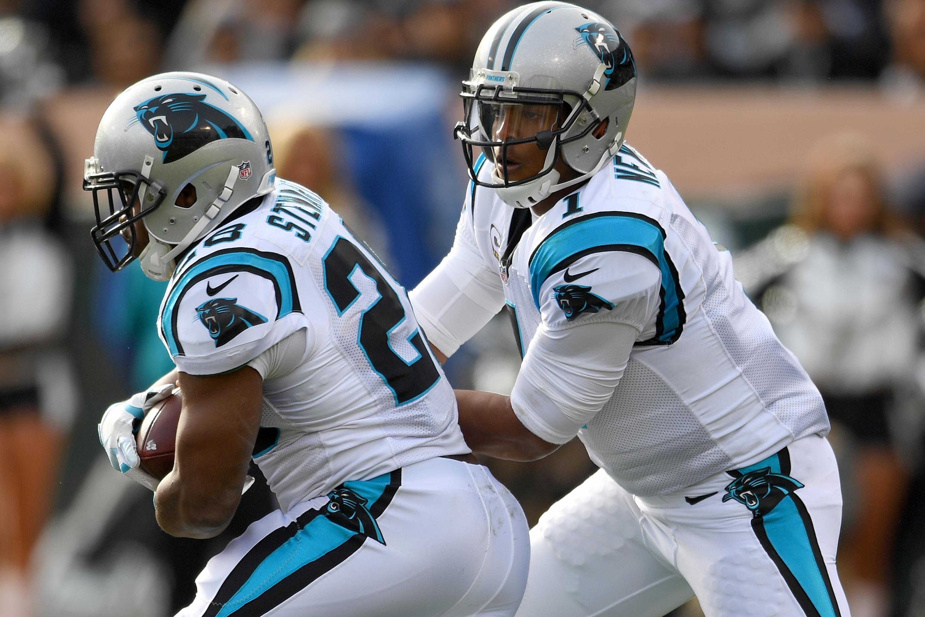 Jonathan Stewart of the Carolina Panthers dives for a 1-yard News Photo  - Getty Images