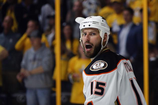 NASHVILLE, TN - MAY 18: Ryan Getzlaf #15 of the Anaheim Ducks skates against the Nashville Predators in Game Four of the Western Conference Final during the 2017 NHL Stanley Cup Playoffs at the Bridgestone Arena on May 18, 2017 in Nashville, Tennessee. The Ducks defeated the Predators 3-2 in overtime.  (Photo by Bruce Bennett/Getty Images)