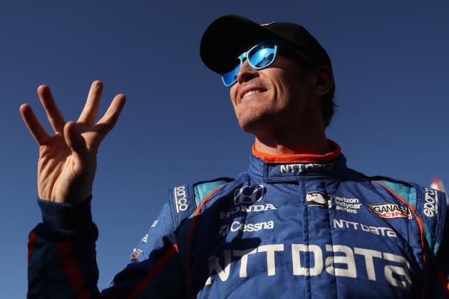 AVONDALE, AZ - APRIL 29:  Scott Dixon of New Zealand, driver of the #9 Chip Ganassi Racing Honda greets fans as he is introduced to the Desert Diamond West Valley Phoenix Grand Prix at Phoenix International Raceway on April 29, 2017 in Avondale, Arizona.  (Photo by Christian Petersen/Getty Images)