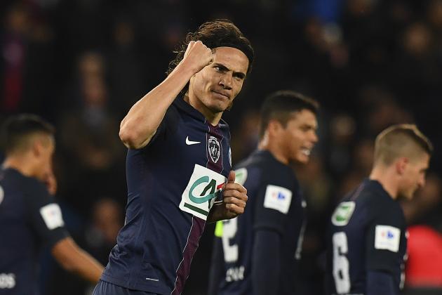 Paris Saint-Germain's Uruguayan forward Edinson Cavani celebrates his goal during the French Cup semi-final match between Paris Saint-Germain and Monaco at the Parc des Princes stadium in Paris on April 26, 2017. / AFP PHOTO / FRANCK FIFE        (Photo credit should read FRANCK FIFE/AFP/Getty Images)