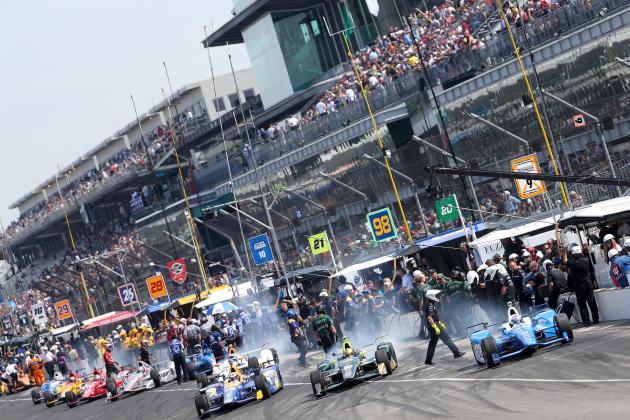 INDIANAPOLIS, IN - MAY 26:  Drivers leave pit lane during Carb day for the 101st Indianapolis 500 at Indianapolis Motorspeedway on May 26, 2017 in Indianapolis, Indiana.  (Photo by Chris Graythen/Getty Images)