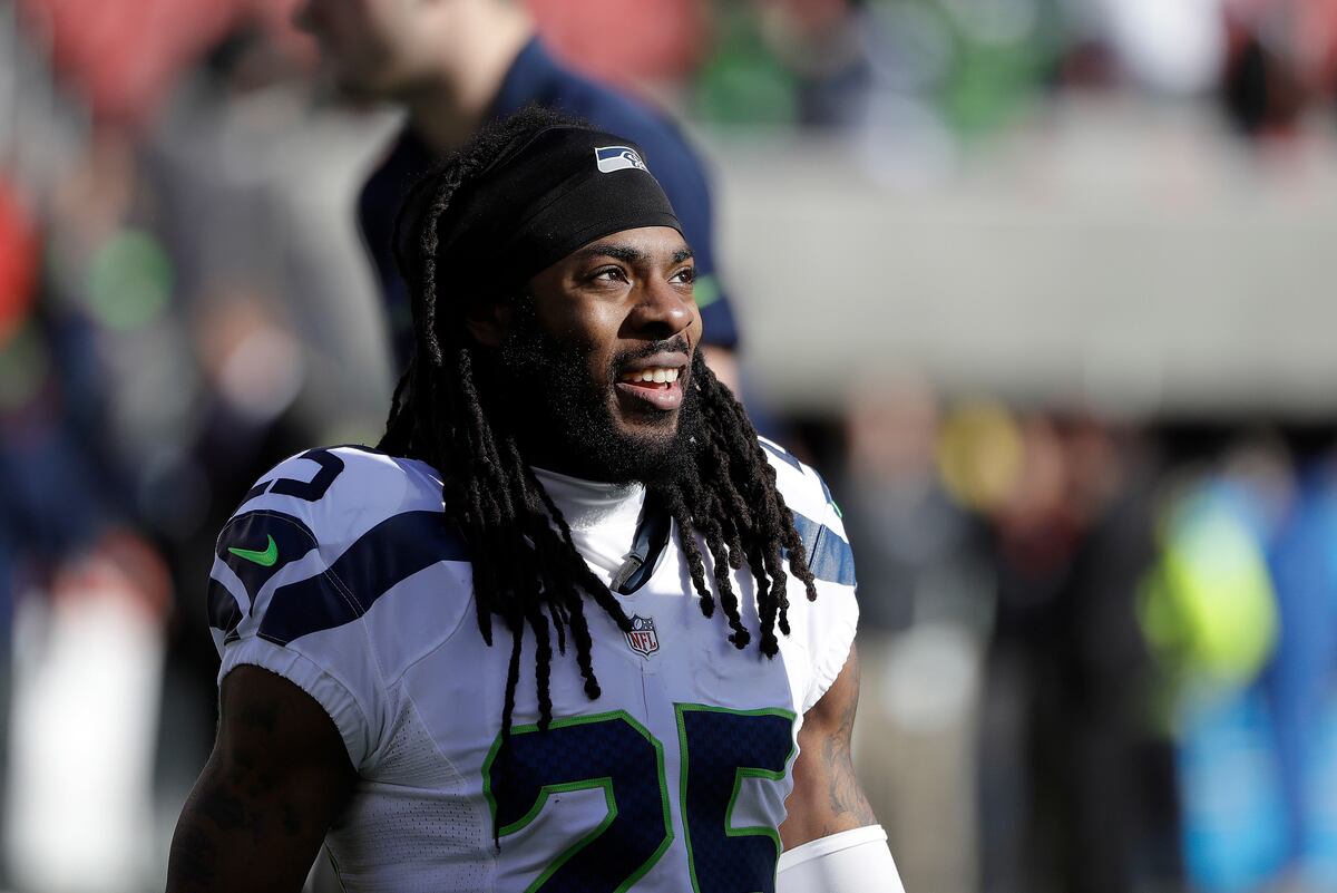 Richard Sherman Gives College Scholarship to HS Student After Improved