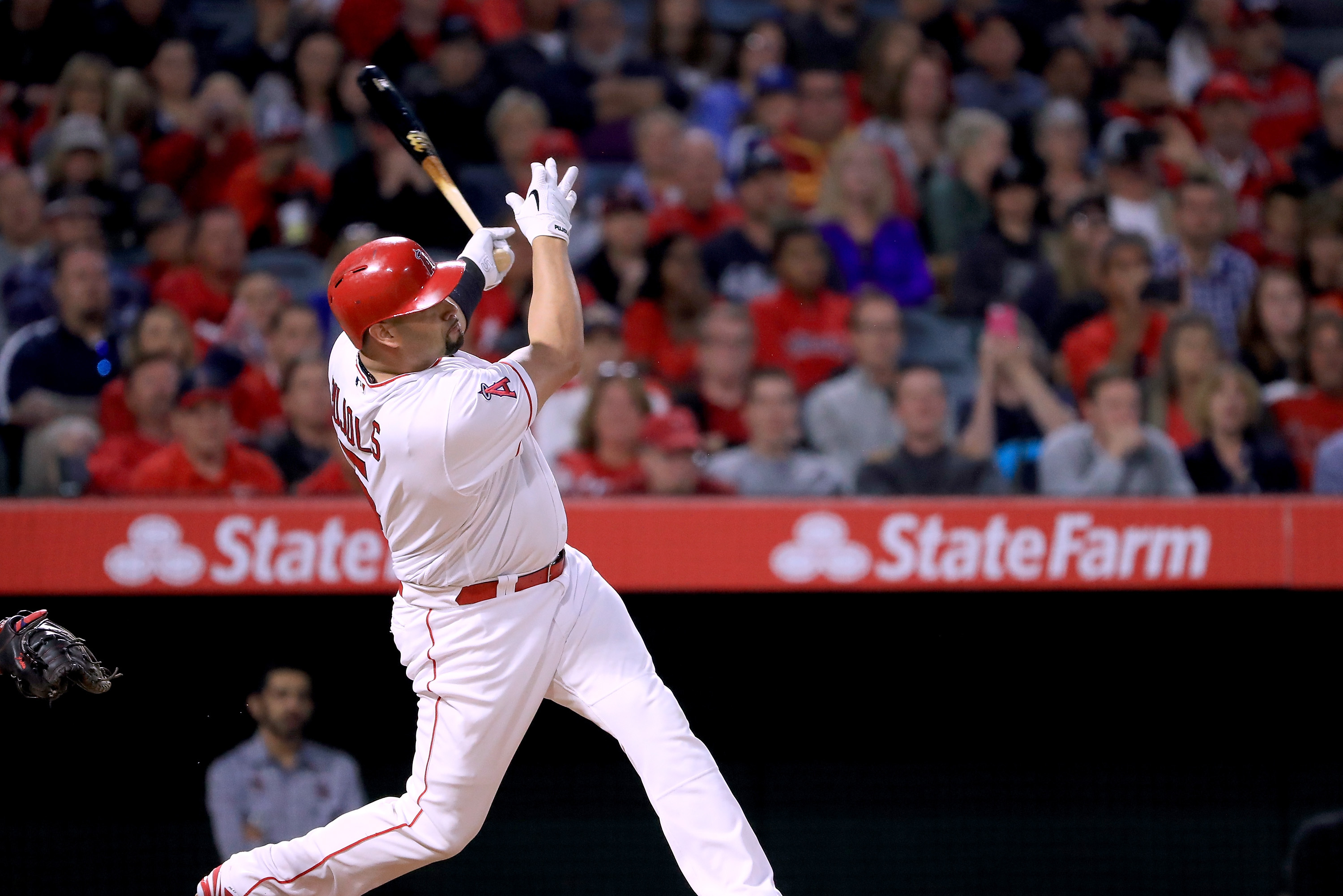 Albert Pujols passes Jim Thome for seventh on all-time home run list