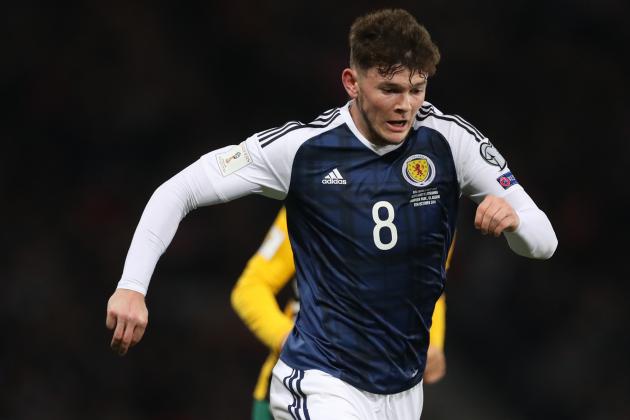 GLASGOW, SCOTLAND - OCTOBER 08: Oliver Burke of Scotland controls the ball during the FIFA 2018 World Cup Qualifier between Scotland and Lithuania at Hampden Park on October 8, 2016 in Glasgow, Scotland. (Photo by Ian MacNicol/Getty Images)