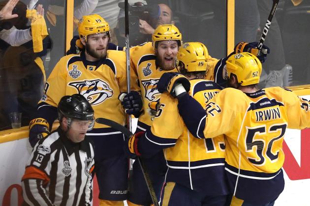 NASHVILLE, TN - JUNE 05:  Calle Jarnkrok #19 of the Nashville Predators celebrates with his teammates after scoring a goal against Matt Murray #30 of the Pittsburgh Penguins during the first period in Game Four of the 2017 NHL Stanley Cup Final at the Bridgestone Arena on June 5, 2017 in Nashville, Tennessee.  (Photo by Patrick Smith/Getty Images)