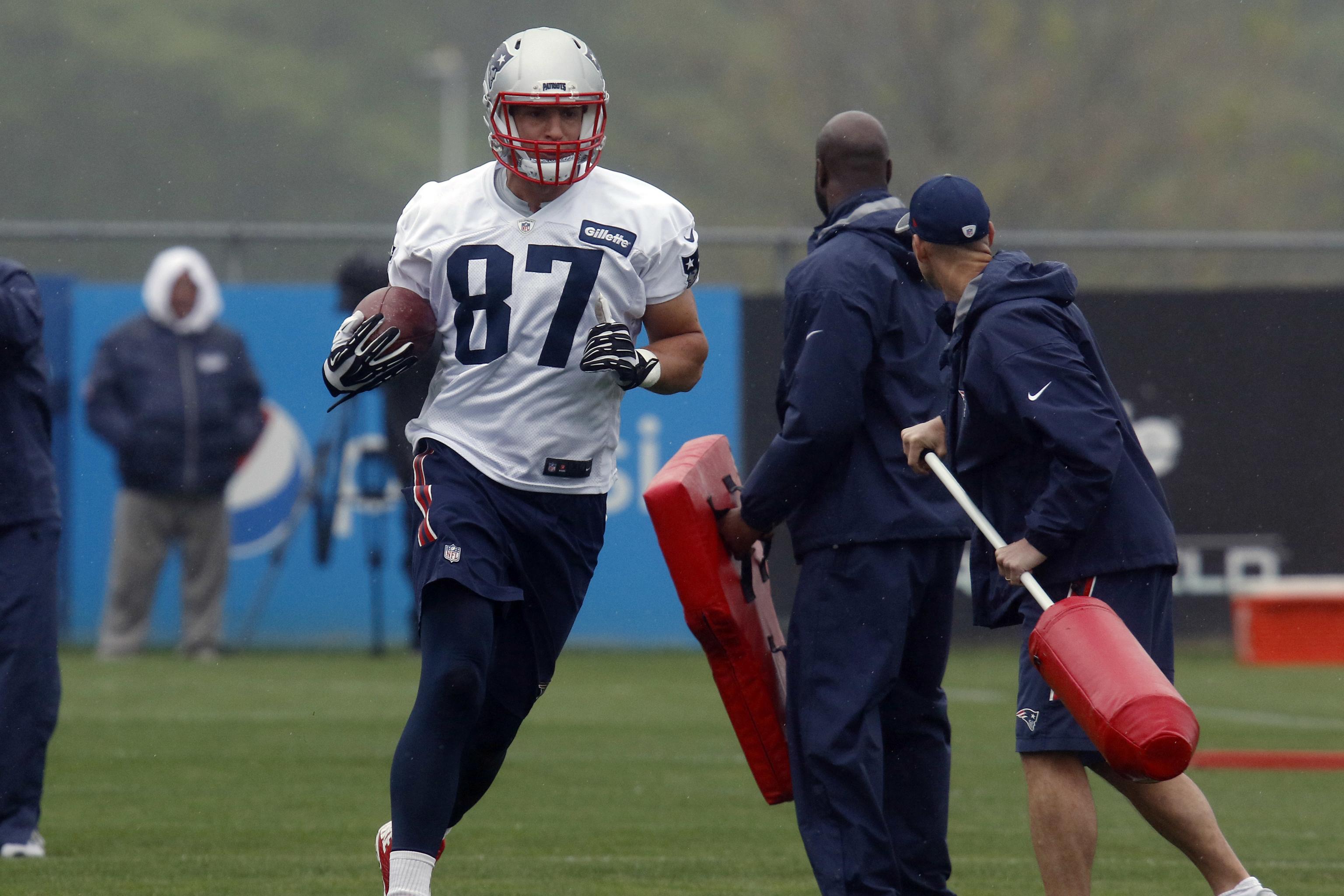 Report: Patriots TE Rob Gronkowski to Undergo Back Surgery - East