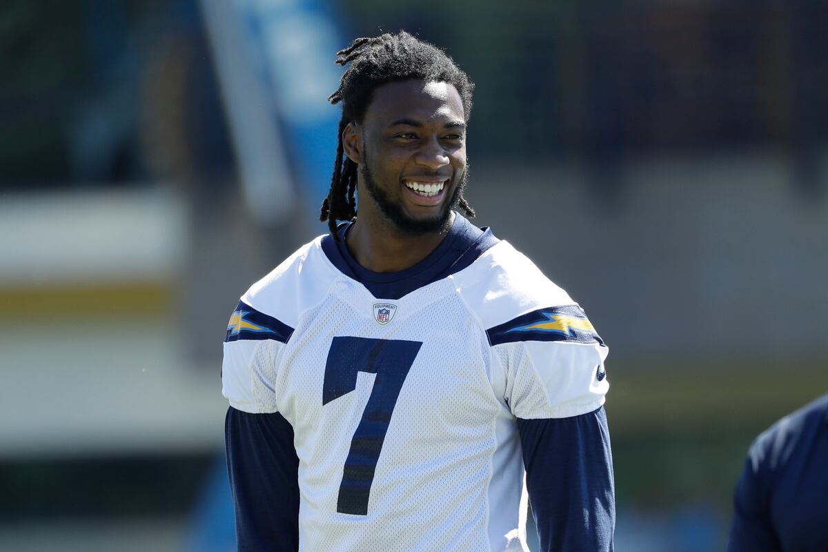 Mike Williams 'Getting Behind' at Chargers OTAs Due to Back Injury