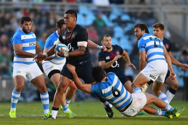 SAN JUAN, ARGENTINA - JUNE 10: Nathan Hughes of England breaks through past Pablo Matera of Argentina during the International Test match between Argentina and England at Estadio San Juan del Bicentenario on June 10, 2017 in San Juan, Argentina.  (Photo by Dan Mullan/Getty Images)