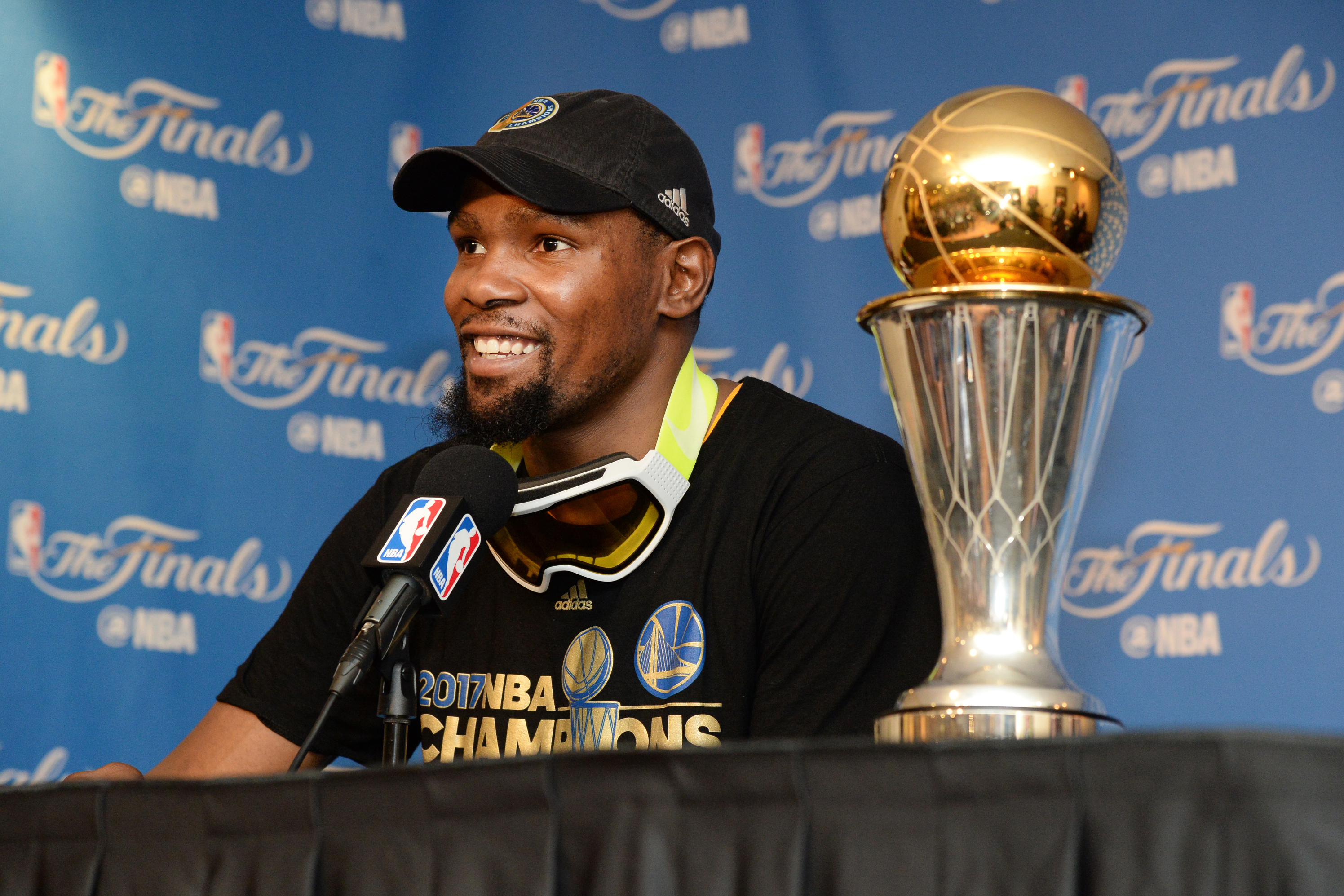 Warriors win NBA title, Kevin Durant claims Finals MVP