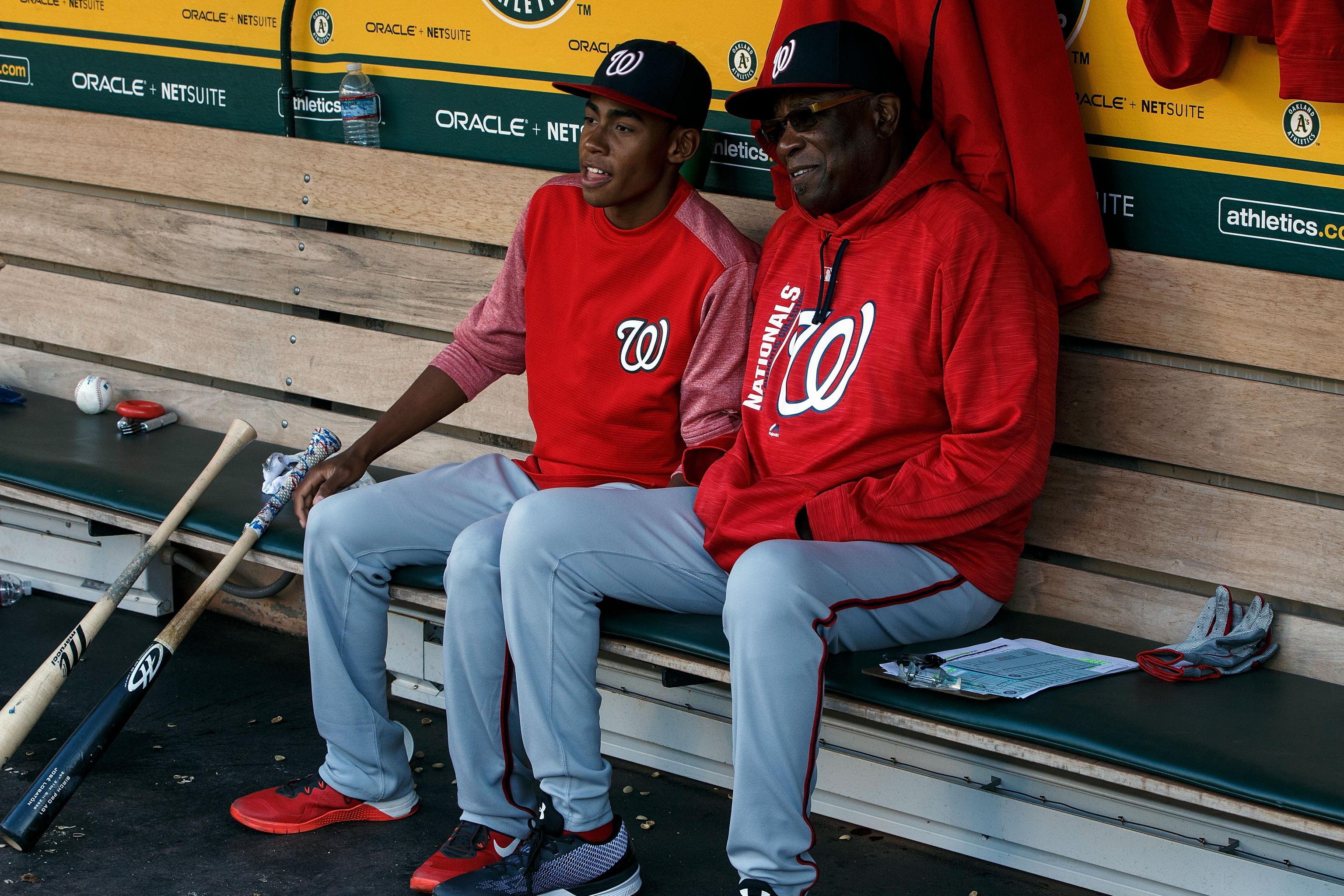 Dusty Baker goes viral for cool moment with son Darren at Spring