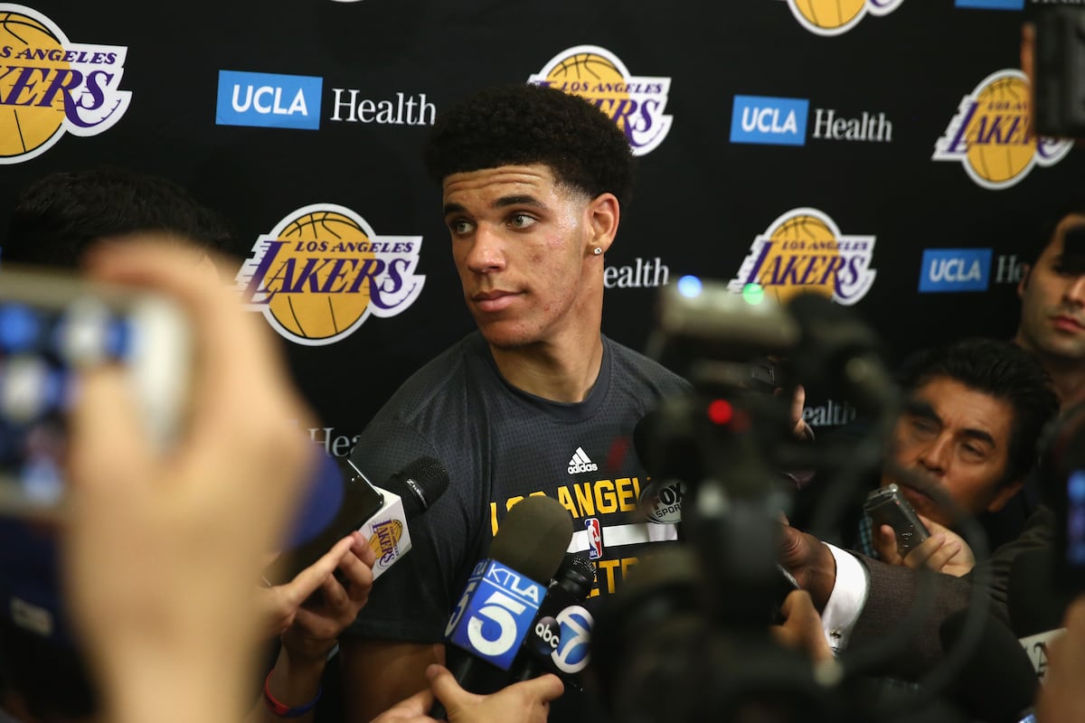 Lonzo Ball Lakers Reportedly Schedule Final Pre Nba Draft Meeting Lonzo Ball Lakers Reportedly Schedule Final Pre Nba Draft Meeting