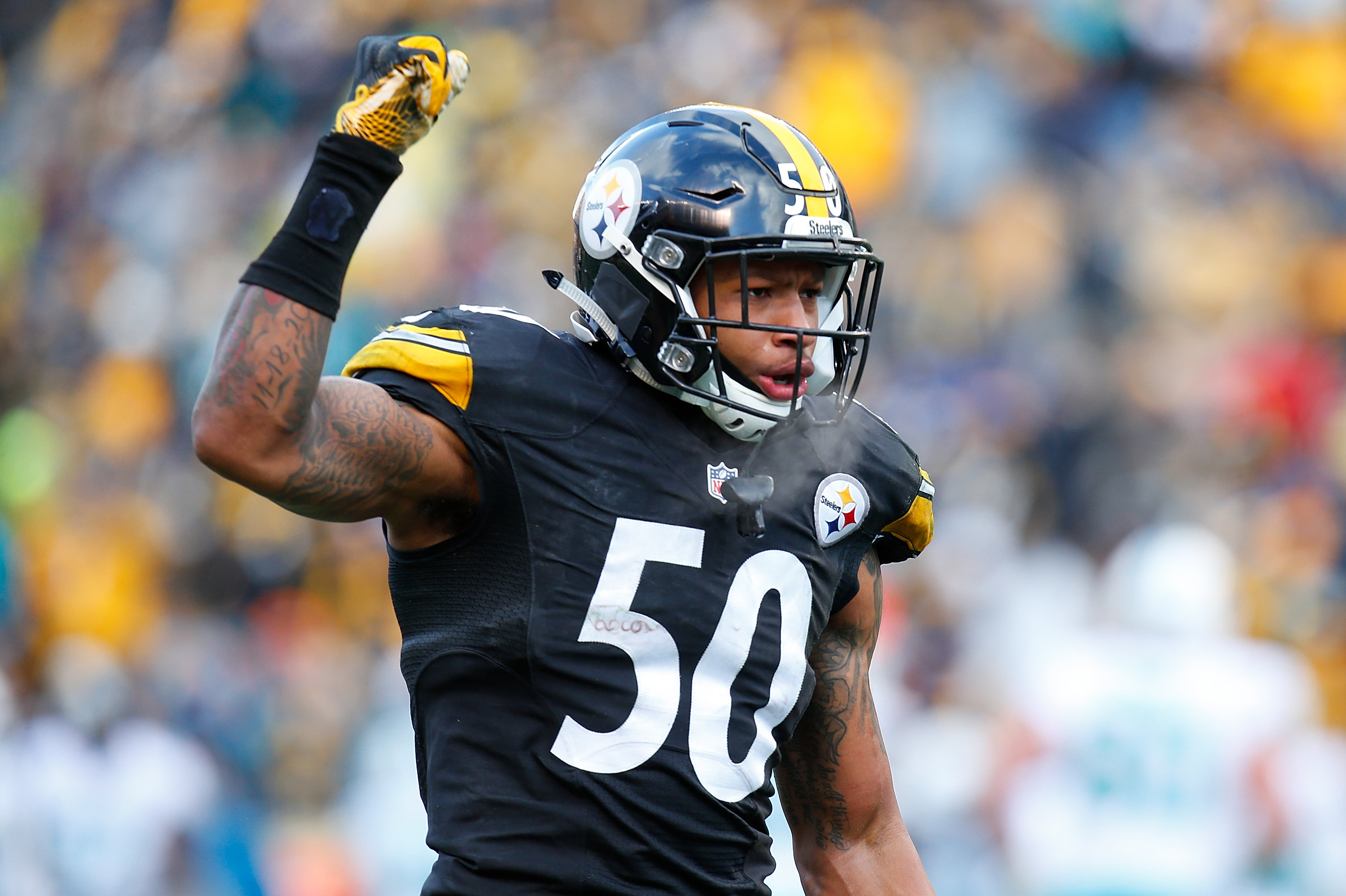 Ryan Shazier on hand for Steelers' game against Patriots