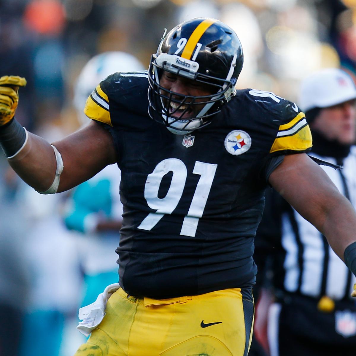 Stephon Tuitt Reportedly Suffered Torn Biceps Injury During