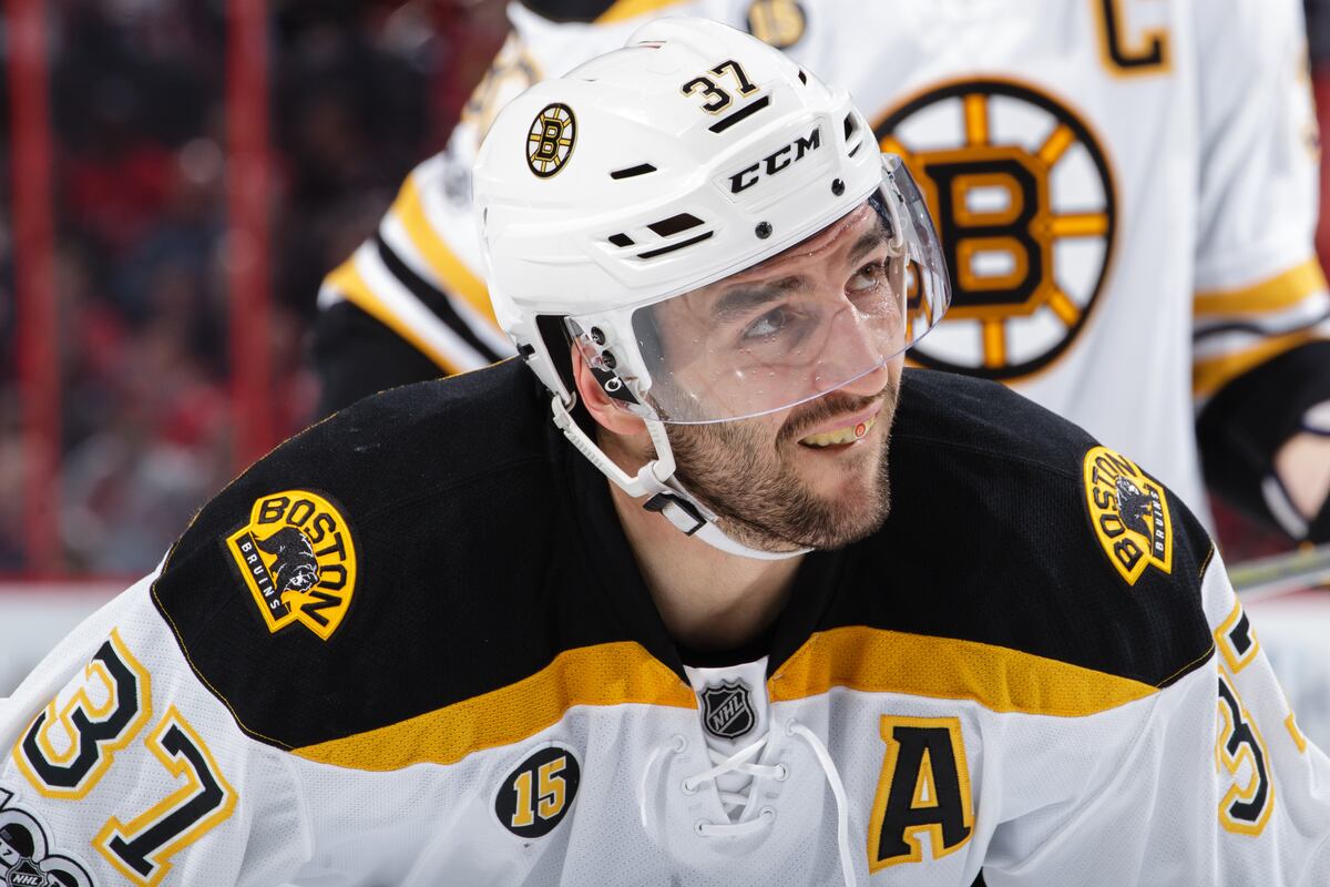 Patrice Bergeron Wins 2017 Selke Trophy for Best Defensive ...