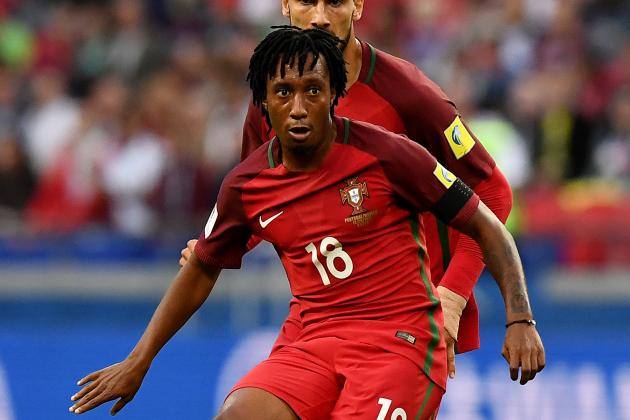 Portugal's forward Gelson Martins controls the ball during the 2017 Confederations Cup group A football match between Portugal and Mexico at the Kazan Arena in Kazan on June 18, 2017.   / AFP PHOTO / FRANCK FIFE        (Photo credit should read FRANCK FIFE/AFP/Getty Images)