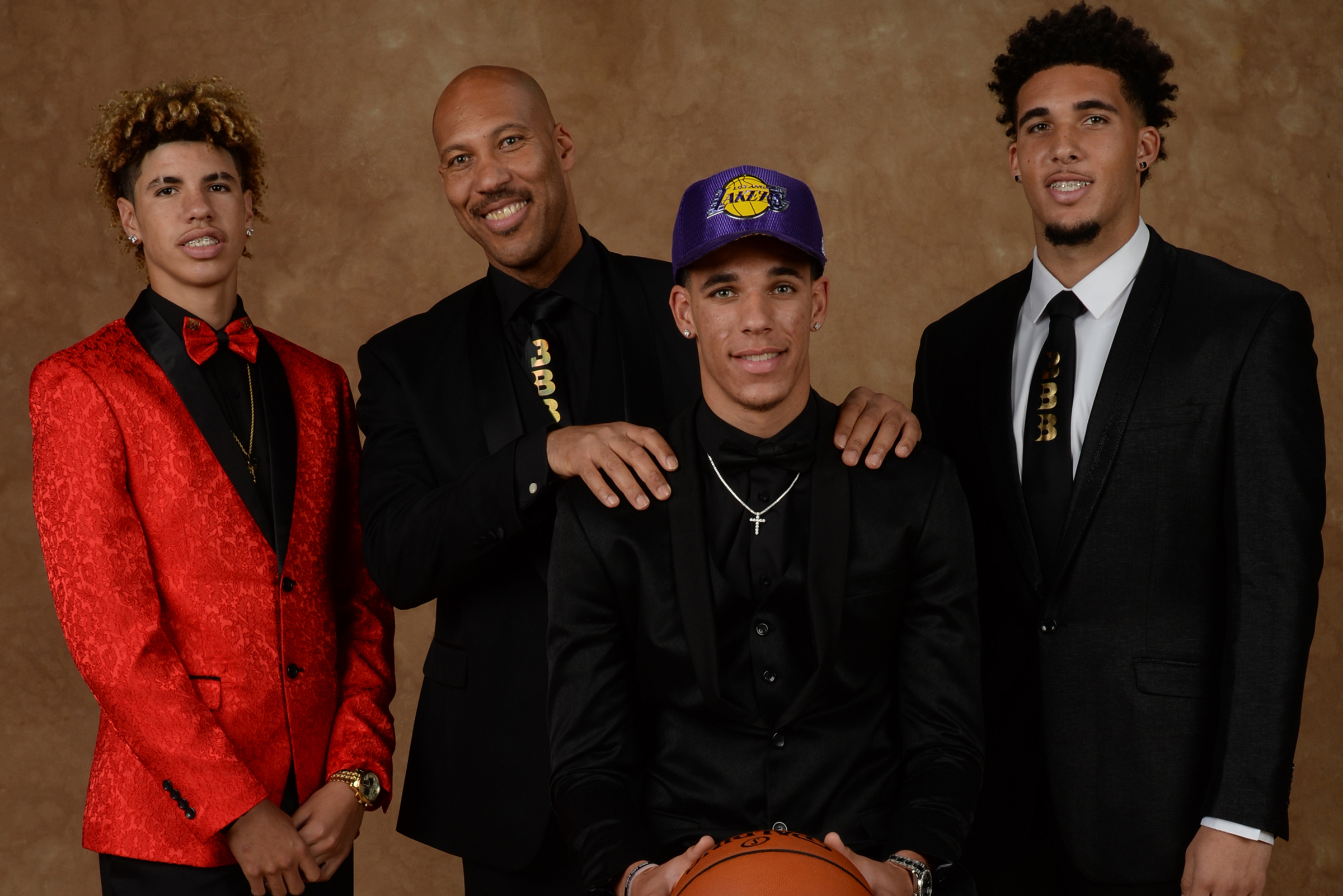 Lonzo's Lakers and the Fan Who Was Offered Yeezys for LaVar Ball's BBB Hat, News, Scores, Highlights, Stats, and Rumors