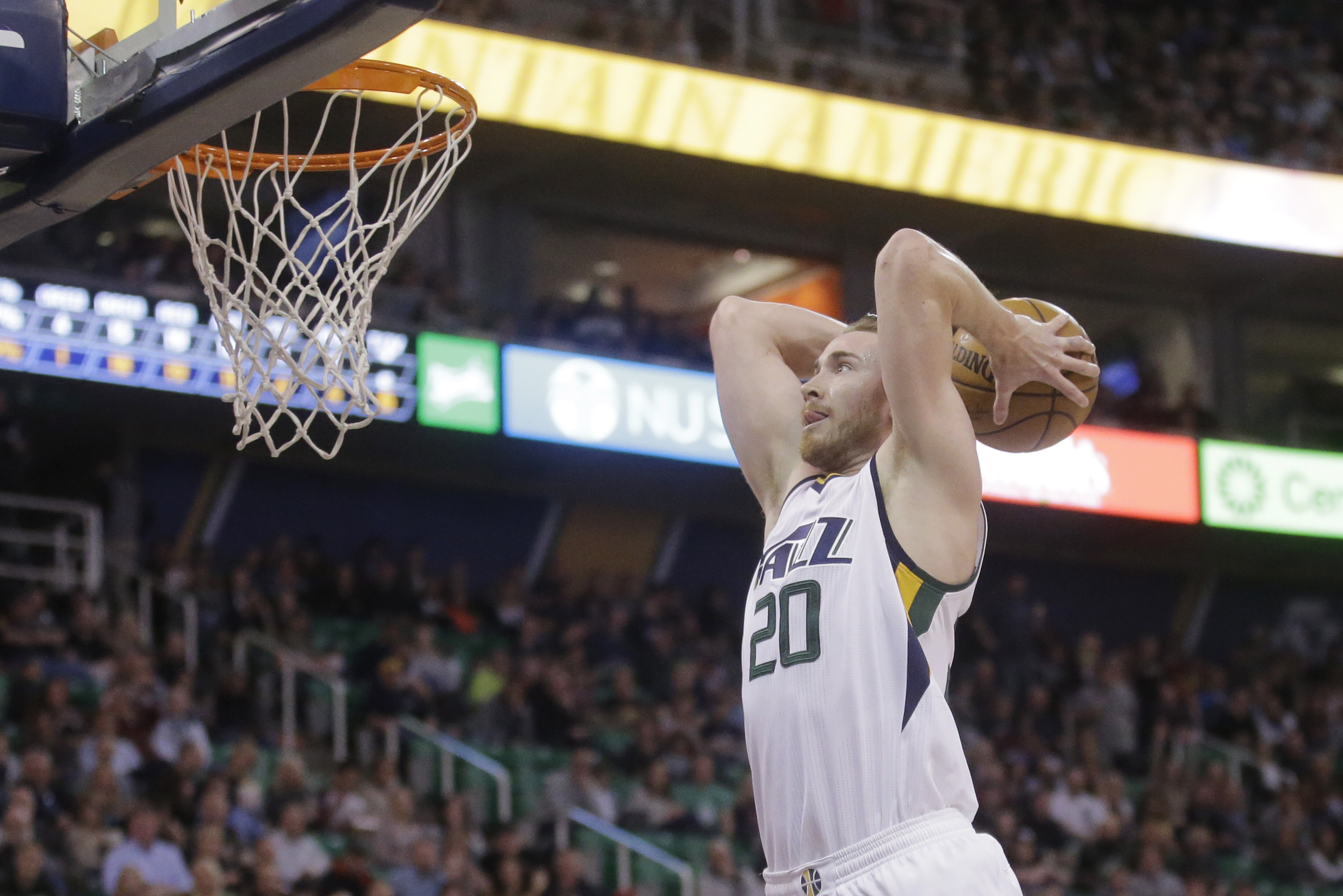 gordon hayward dunk