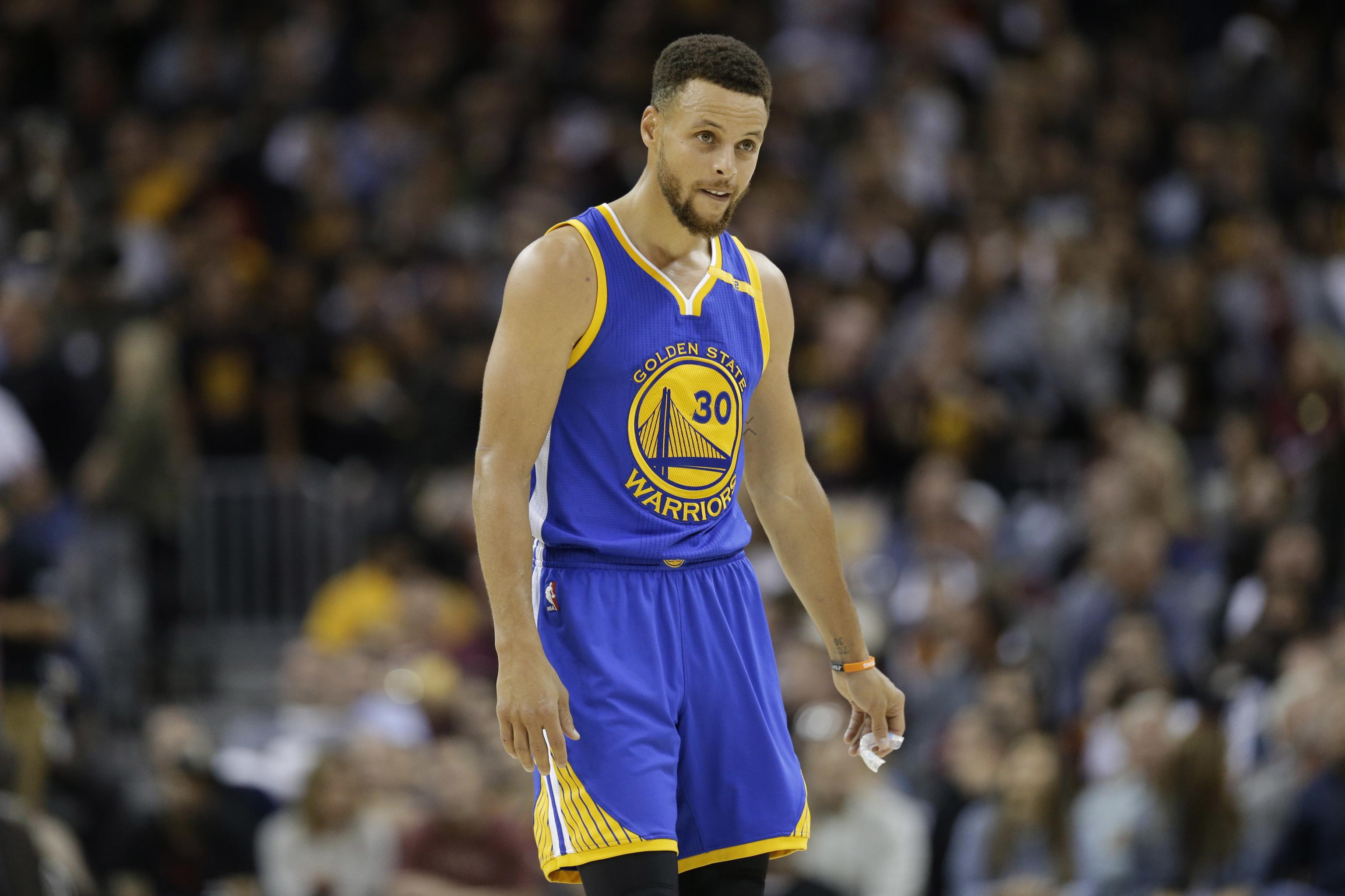 Stephen Curry has NBA's most popular jersey; Warriors top merchandise sales