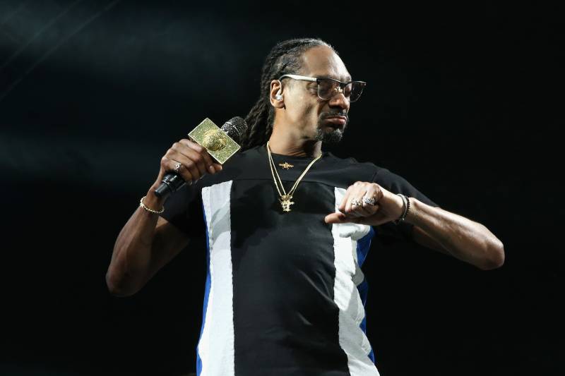 LOS ANGELES, CA - JUNE 22: Recording artist Snoop Dogg performs onstage at night one of the 2017 BET Experience STAPLES Center Concert, sponsored by Hulu, at Staples Center on June 22, 2017 in Los Angeles, California. (Photo by Bennett Raglin/Getty Images for BET)
