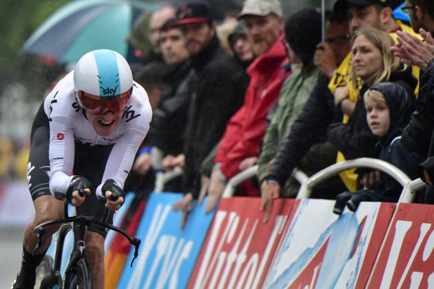 Great Britain's Geraint Thomas competes during a 14 km individual time-trial, the first stage of the 104th edition of the Tour de France cycling race on July 1, 2017 in and around Dusseldorf, Germany. / AFP PHOTO / PHILIPPE LOPEZ (Photo credit should read PHILIPPE LOPEZ/AFP/Getty Images)