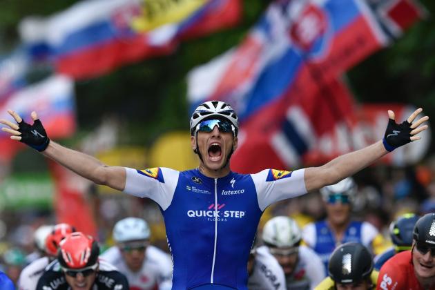 Germany's Marcel Kittel celebrates as he crosses the finish line at the end of the 203,5 km second stage of the 104th edition of the Tour de France cycling race on July 2, 2017 between Dusseldorf, Germany and Liege, Belgium. / AFP PHOTO / Jeff PACHOUD (Photo credit should read JEFF PACHOUD/AFP/Getty Images)
