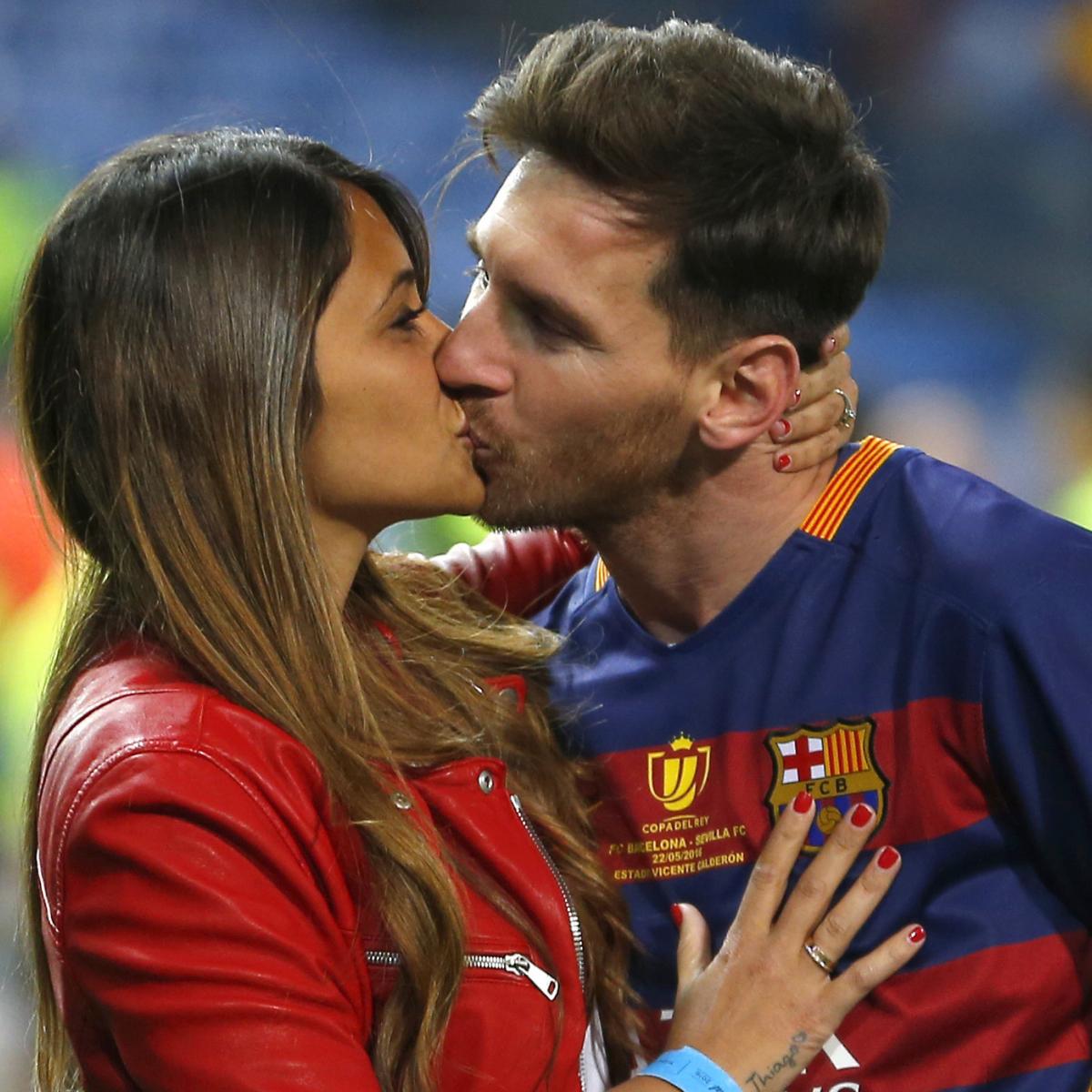 Lionel Messi Marries Girlfriend Antonella Roccuzzo in Argentina News