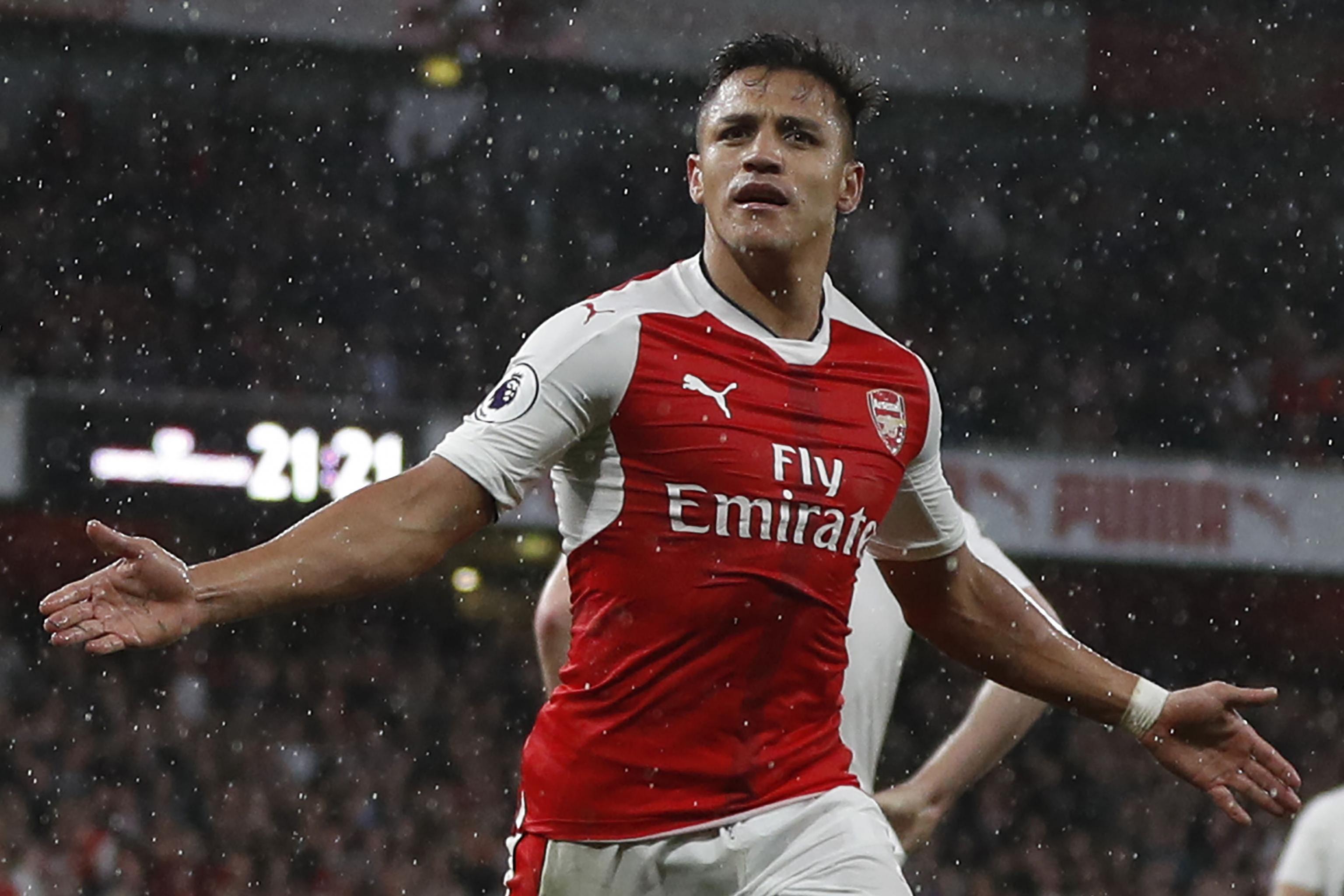 Alexis Sanchez Reportedly Wants 400k Per Week Contract To Stay At Arsenal Bleacher Report Latest News Videos And Highlights