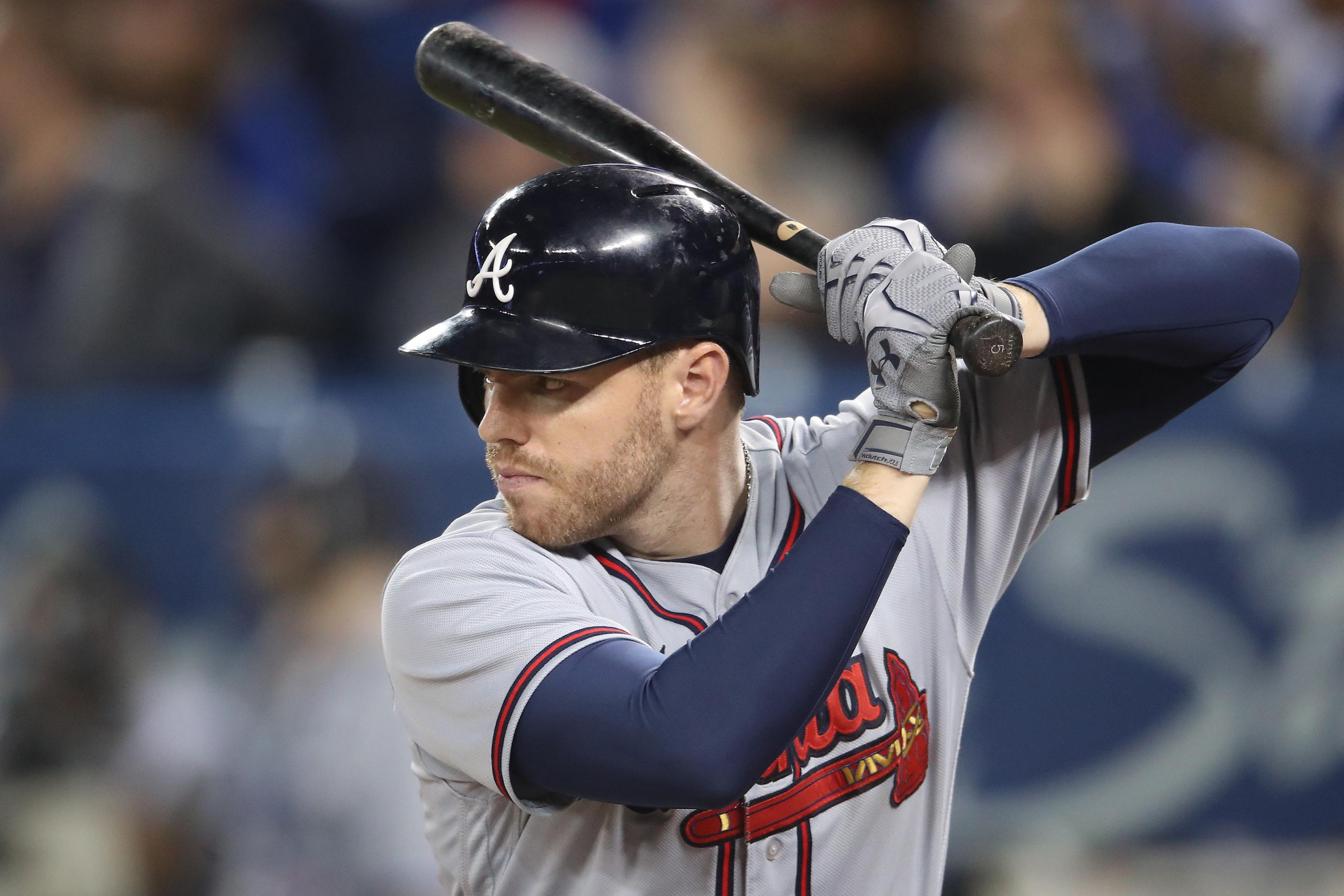 Freddie Freeman homers and gets 4 hits on his birthday, leading