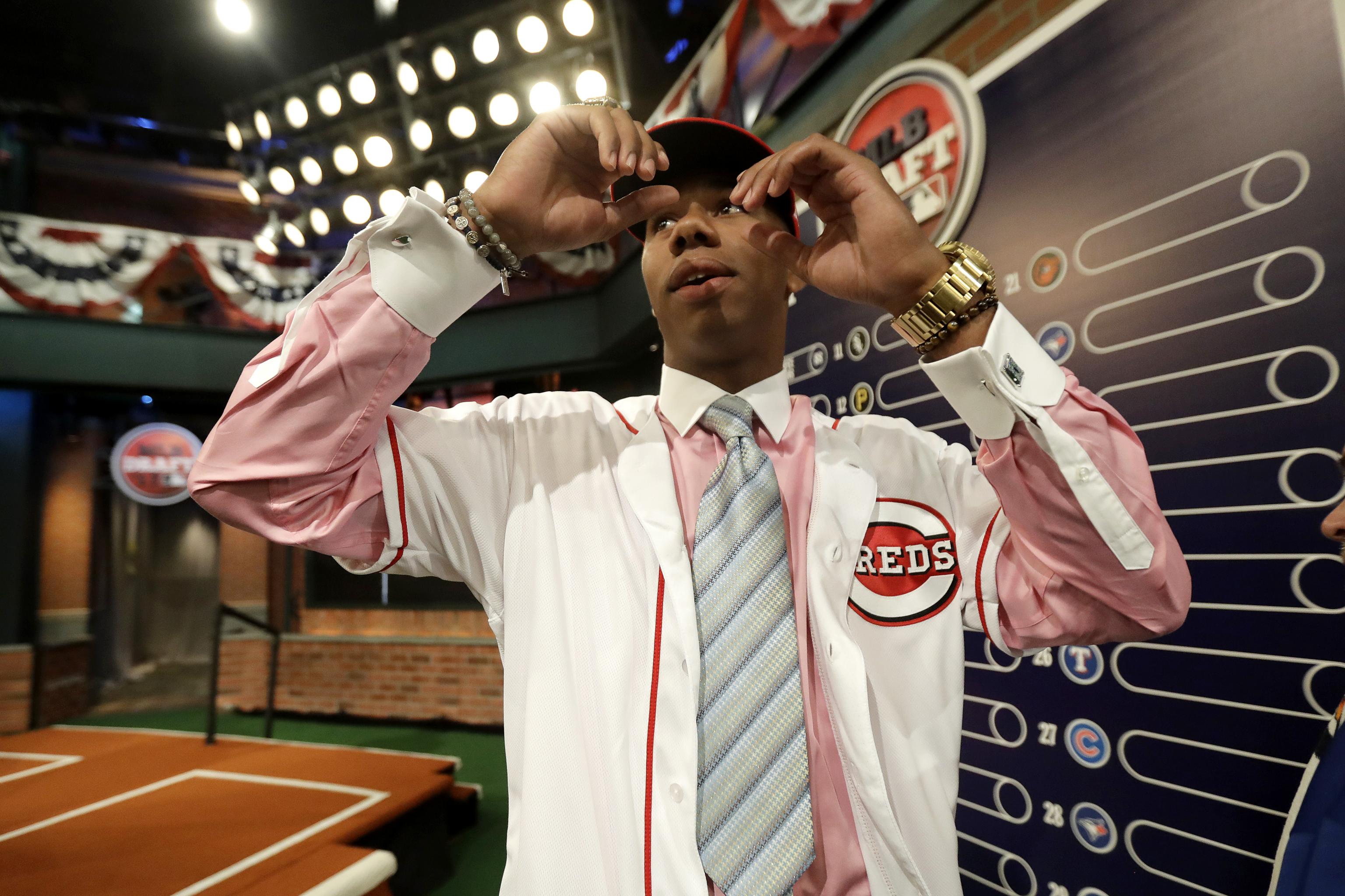 Hunter Greene latest: Reds SP agrees to six-year, $53 million contract  extension - DraftKings Network