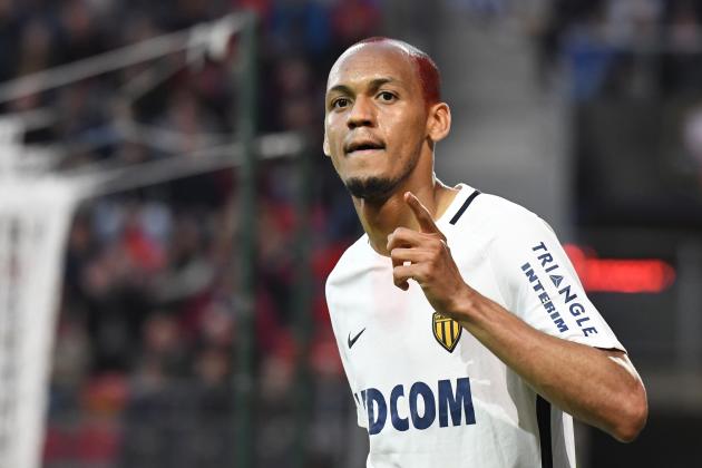 Monaco's Brazilian defender Fabinho celebrates after scoring during  the French L1 football match between Rennes (SRFC) and Monaco (ASM) on May, 20 2017, at the Roazhon Park stadium in Rennes, western France. / AFP PHOTO / DAMIEN MEYER        (Photo credit should read DAMIEN MEYER/AFP/Getty Images)