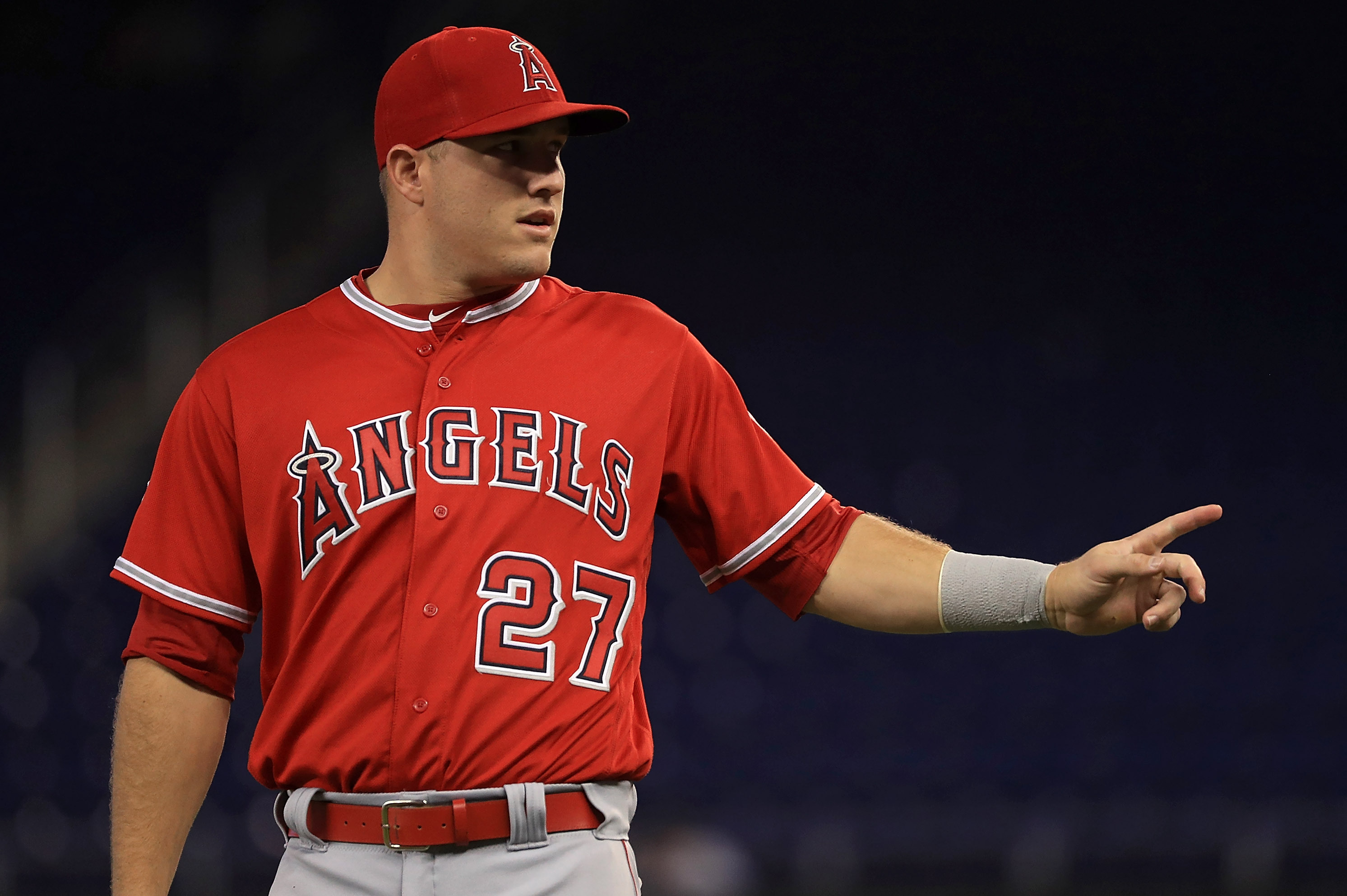 Angels' Mike Trout out 6-8 weeks with thumb injury - MLB Daily Dish