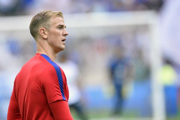 PARIS, FRANCE - JUNE 13:  Joe Hart of England reacts during warmup before the International friendly match between France and England at Stade de France on June 13, 2017 in Paris, France.  (Photo by Aurelien Meunier/Getty Images)