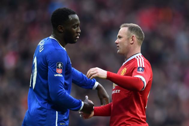 Everton's Belgian striker Romelu Lukaku (L) embraces Manchester United's English striker Wayne Rooney (R) after the final whistle of the English FA Cup semi-final football match between Everton and Manchester United at Wembley Stadium in London on April 23, 2016.
A late goal by their French striker Anthony Martial gave Manchester United a 2-1  victory over Everton and a place in the FA Cup final.  / AFP / BEN STANSALL / NOT FOR MARKETING OR ADVERTISING USE / RESTRICTED TO EDITORIAL USE        (Photo credit should read BEN STANSALL/AFP/Getty Images)