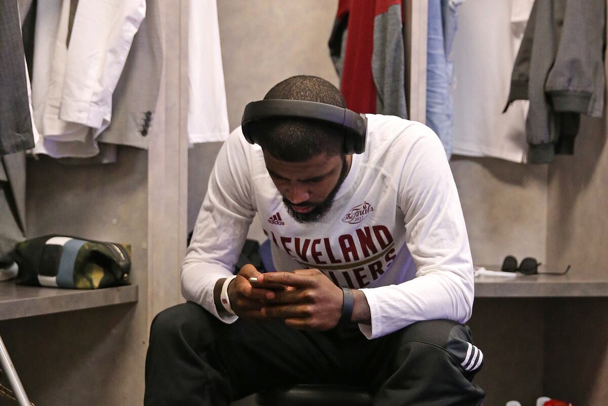 nba kyrie irving tweet