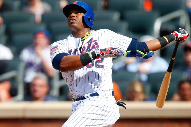 NEW YORK, NY - JULY 01:  Yoenis Cespedes #52 of the New York Mets in action against the Philadelphia Phillies at Citi Field on July 1, 2017 in the Flushing neighborhood of the Queens borough of New York City. The Mets defeated the Phillies 7-6.  (Photo by Jim McIsaac/Getty Images)