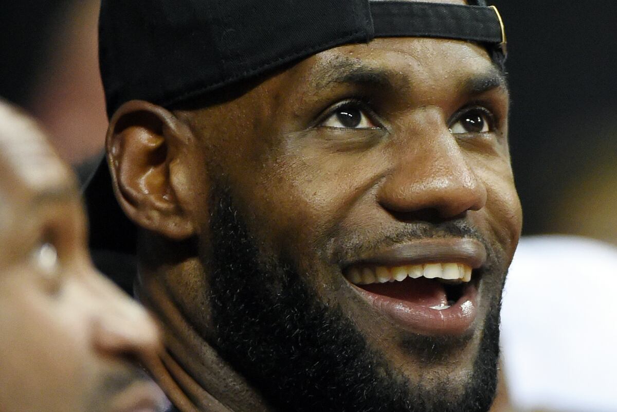 LeBron James and Derrick Rose: What Really Happened Between the King and the Windy City Assassin