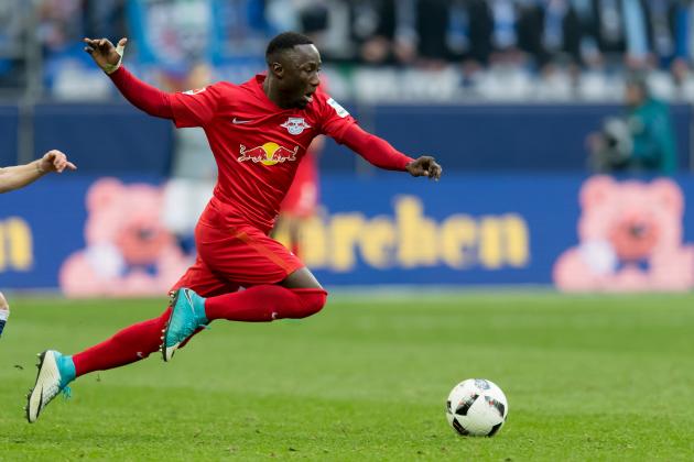 GELSENKIRCHEN, GERMANY - APRIL 23: Naby Deco Keita of Leipzig controls the ball during the Bundesliga match between FC Schalke 04 and RB Leipzig at Veltins-Arena on April 23, 2017 in Gelsenkirchen, Germany. (Photo by TF-Images/Getty Images)