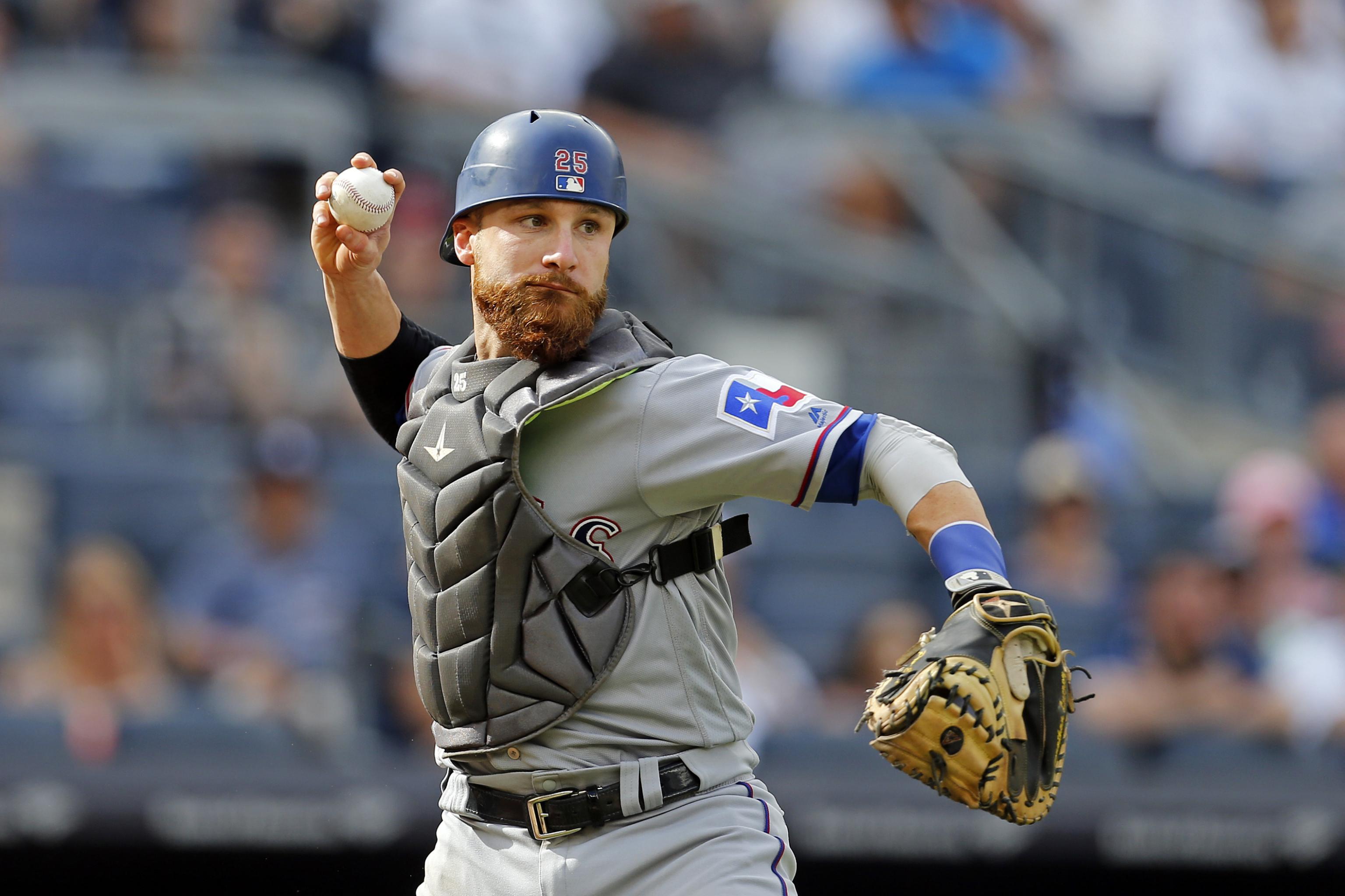 Lucroy traded to the Rockies